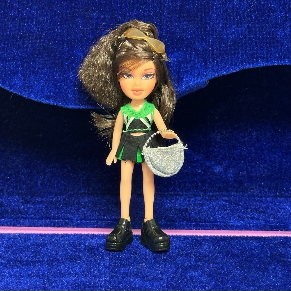 Lil Bratz Doll Brown Hair Outfit Shoes Glasses Purse Vintage 2002